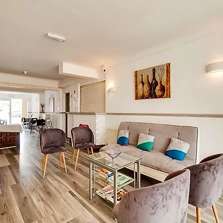 Oyo Eastbourne מלון
