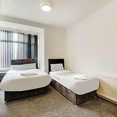 מלון Oyo Eastbourne 3*