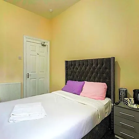 Oyo Eastbourne 3*